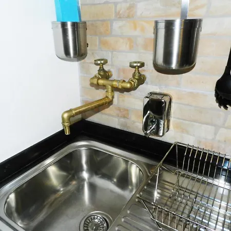 2nd Floor - 5 Terre